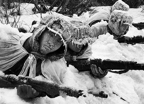 Ice Sculpture Company On Changjin Lake 129 Soldiers Were Frozen Into