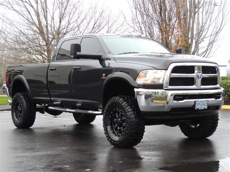 2013 Ram 3500 CUMMINS DIESEL / 6-SPEED MANUAL / LIFTED LIFTED