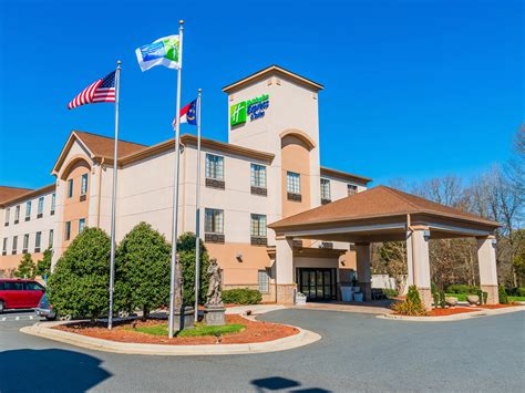 Hotel in Albemarle, NC | Holiday Inn Express & Suites Albemarle