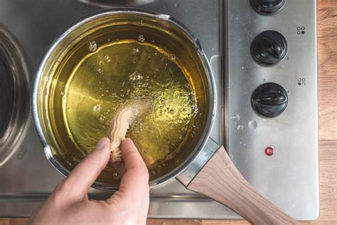 Como tratar o óleo de cozinha usado