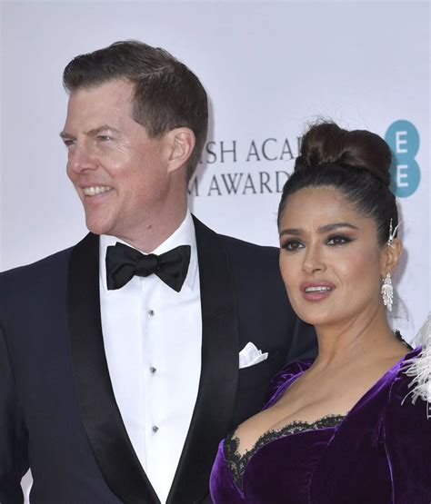 Top Inute Purtate De Vedete La Premiile Bafta Salma Hayek