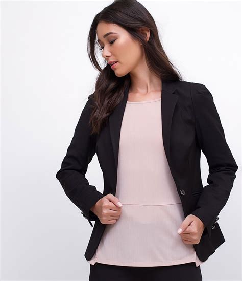 Blazer Feminino Alongado Ombros Estruturados Marca Cortelle Tecido