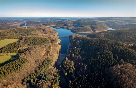 Luftaufnahme L Denscheid Wassermangel An Den Uferbereichen Der