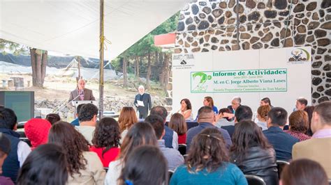 Director de la Preparatoria Comunitaria de Tres Marías rinde su