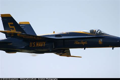 Photos: Blue Angels (McDonnell Douglas F/A-18A Hornet ...