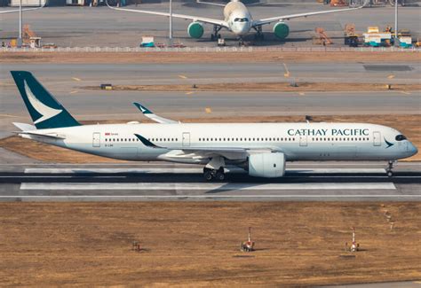 B Lrn Cathay Pacific Airbus A By Thomas Tse Aeroxplorer