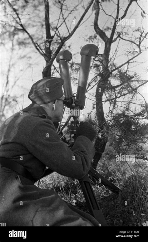 Wehrmacht Heer Gefechtsausbildung Mit Fernglas Und Scherenfernrohr Sf