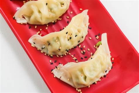 Premium Photo | Chinese dumplings - momo