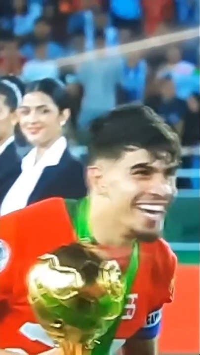 الزلزولي يصنع لقطة اليوم مع المنتخب بعد الفوز بكأس إفريقيا Shorts