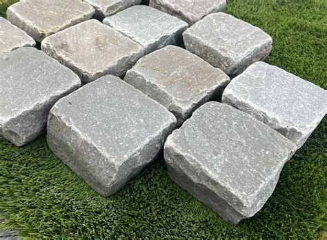 KANDLA GREY SANDSTONE COBBLES 100X100 Stone And Porcelain