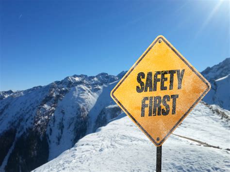 Skiing Techniques Tips For Safe Skiing On Any Ski Slope