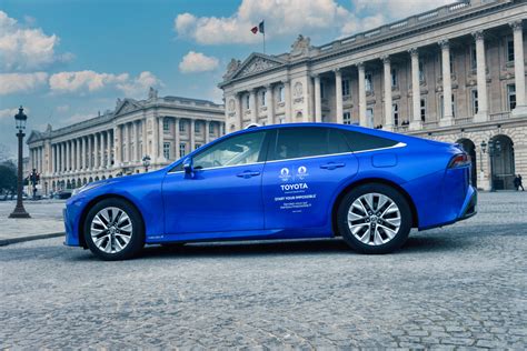 Les taxis Toyota de la flotte HysetCo déjà dans la course des JO de