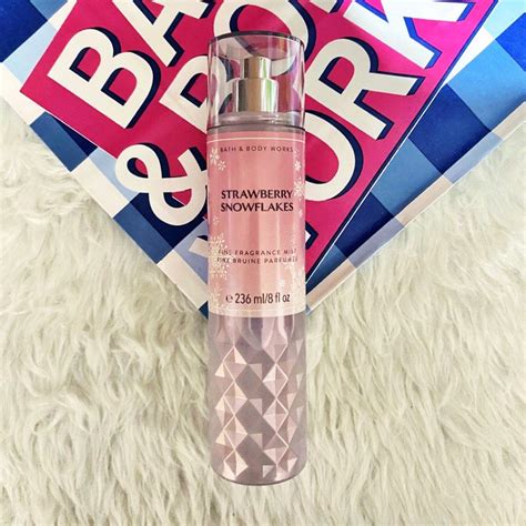 ของแท 100 Bath Body Works STRAWBERRY SNOWFLAKES Fine Fragrance Mist