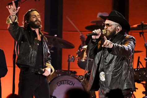 Thomas Rhett And Teddy Swims Steal The Show With Soulful Medley At The