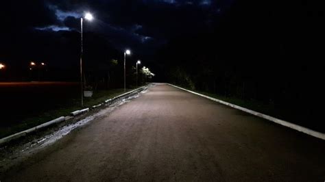 Canoas Bus Nova iluminação revitaliza pista de caminhada no Parcão