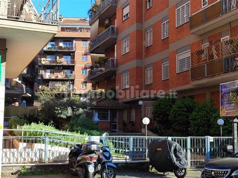 Vendita Appartamento Roma Trilocale In Via Ugo Ojetti Buono Stato