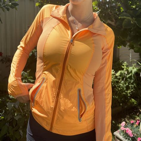 Lulu Lemon Zip Up 🍊 🍊 Sizefit Model 173cm Bust Depop