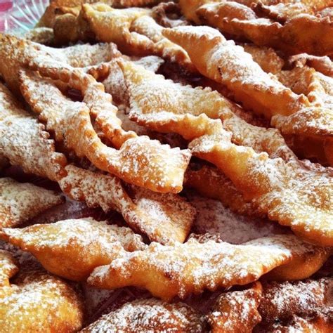 Chiacchiere Di Carnevale La Ricetta Napoletana Napolitan It