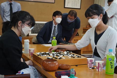 日本棋院【公式】 On Twitter Rt Mainichiigo 女流本因坊戦準決勝が18日、東京・市ケ谷の日本棋院で打たれ