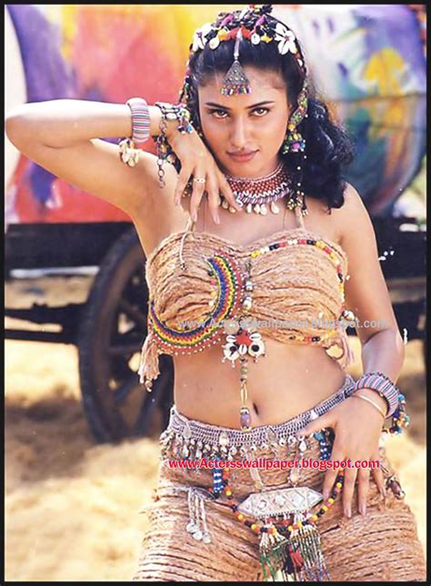 Malavika Hot Photos Malavika Hot Wallpaper Actress Wallpapers