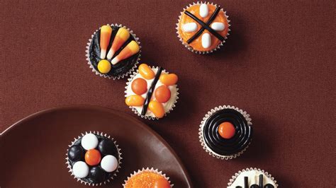 Mini Halloween Pumpkin Cupcakes Recipe | Epicurious