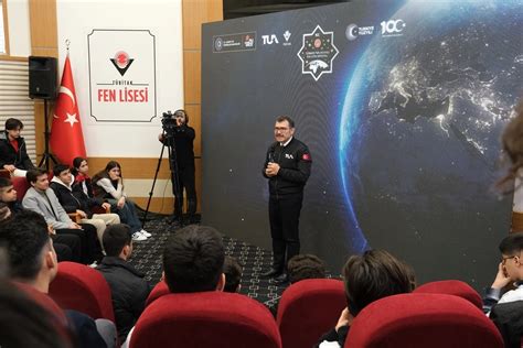 Türkiye nin ilk astronotu Alper Gezeravcı astronot özelliklerini