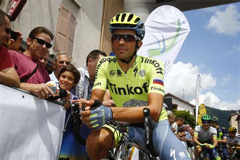 Tour de France: Contador caught up in stage 2 crash | Cyclingnews