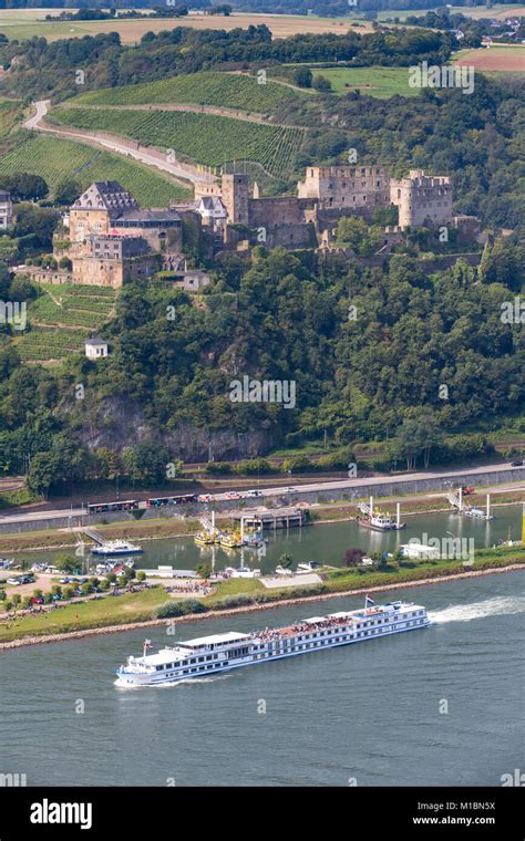 Burg rheinfels bei st goar Fotos und Bildmaterial in hoher Auflösung