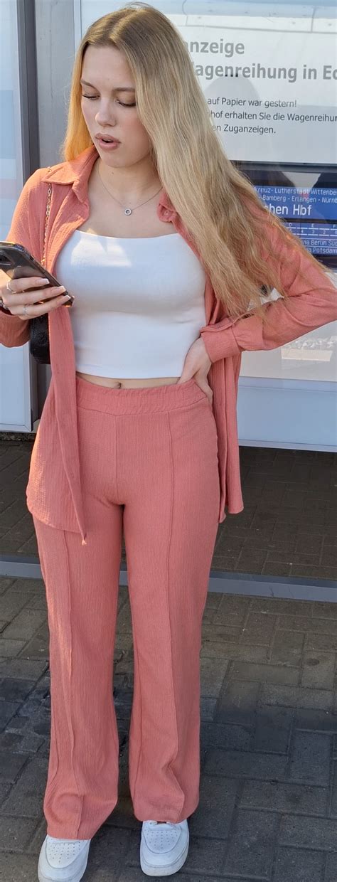 Stunning Blonde With Big Tits Boobs Forum