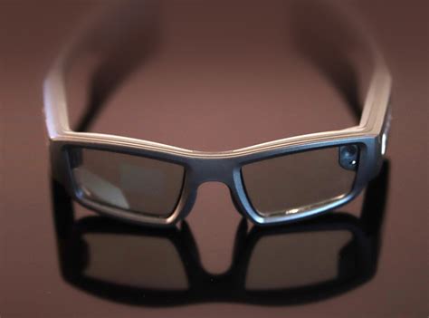 These Smart Glasses Display Speech Captions To Deaf Wearers The Optimist Daily