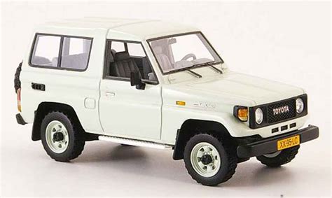 Coche Miniatura Toyota Land Cruiser Neo Blanco Coches