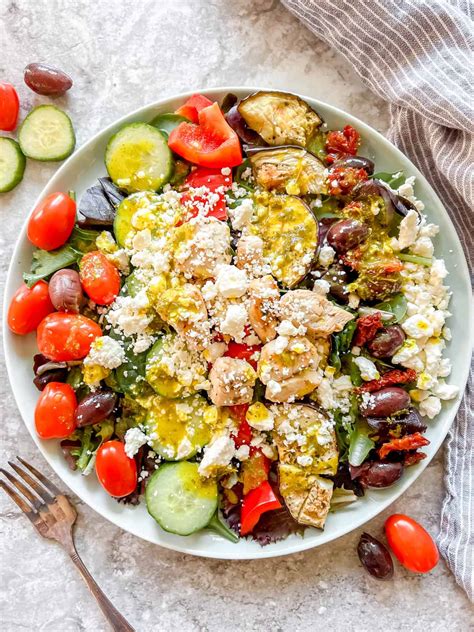 Grilled Chicken Greek Salad