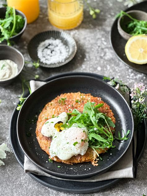 Simple Crispy Swiss Potato Rösti - Poetry of Spices