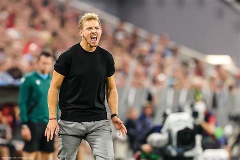 Bayern Munich Nagelsmann vole au secours d un défenseur français