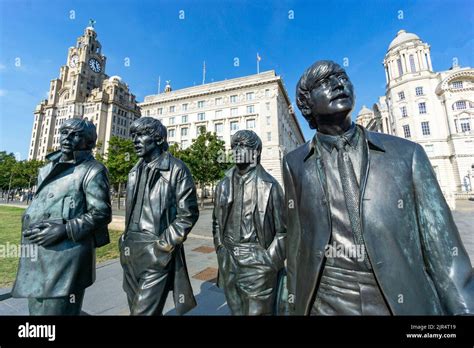 Edward Andrews Beatles Statue At Pier Head In Liverpool Stock Photo Alamy