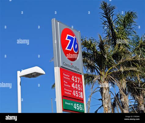 Conoco gas station sign High Resolution Stock Photography and Images ...