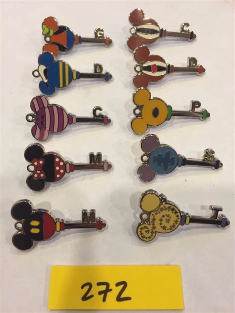 Lot Of 10 Disney Hidden Mickey Character Key Pins Disney Pins Sets Disney Trading Pins