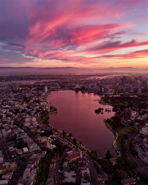 Lake Merritt Sunset. : r/CityPorn