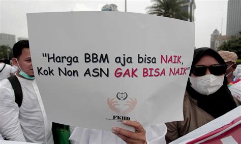 Nakes Demo Minta Jadi Asn