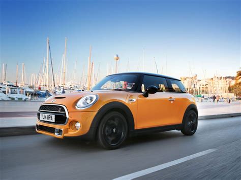 mini cooper automatic motoring review  latest mini  fun  drive