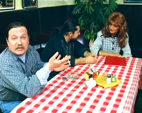 Bonita alemã milf fodida no restaurante xHamster