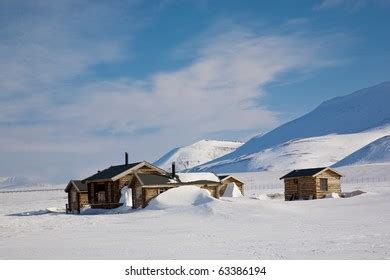 78 Alaska log cabin winter Images, Stock Photos & Vectors | Shutterstock