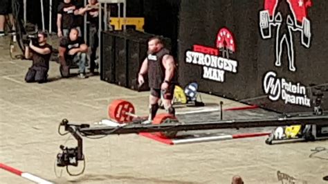 Eddie Hall 500kg Deadlift Europes Strongest Man 2016 Youtube