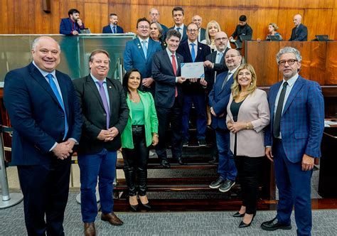 Assembleia Legislativa faz homenagem ao centenário da Favet UFRGS