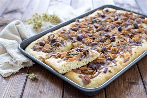 Focaccia Con Tonno Cipolla E Olive Gustosissima E Semplice