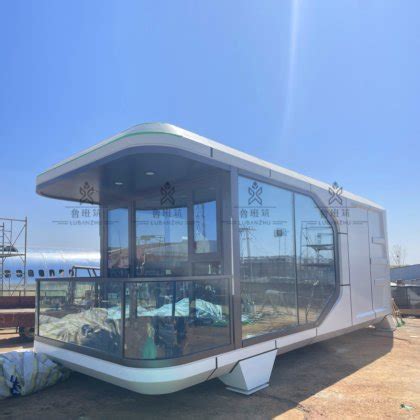 Solar Panels Space Capsule House For Villas Luxury Modern Prefab Homes