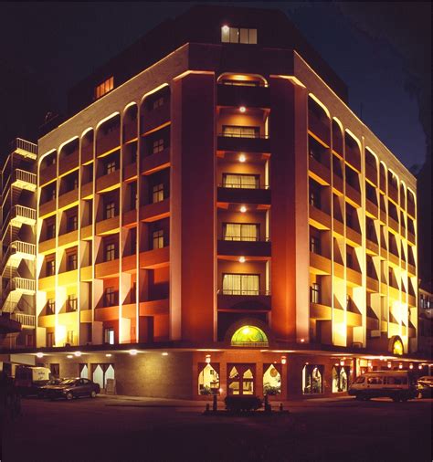 Royal Court Hotel | A World Of Confort In The Heart Of Town