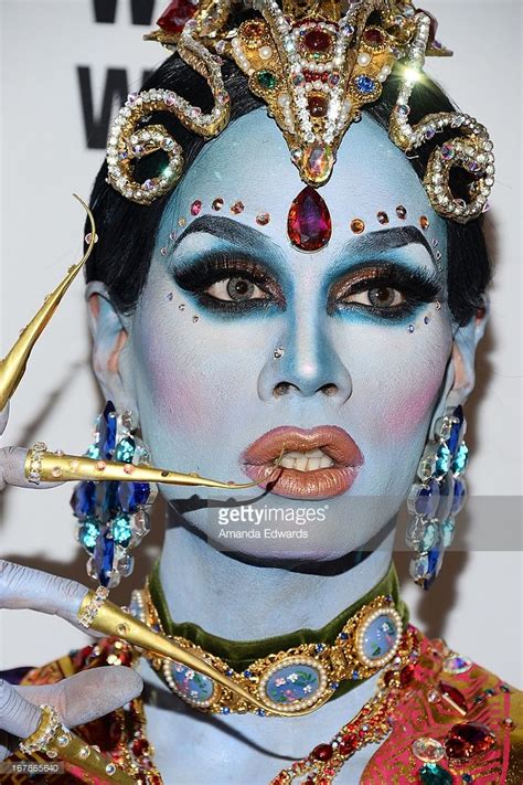 Drag queen raja arrives at rupaul s drag race season 5 finale – Artofit