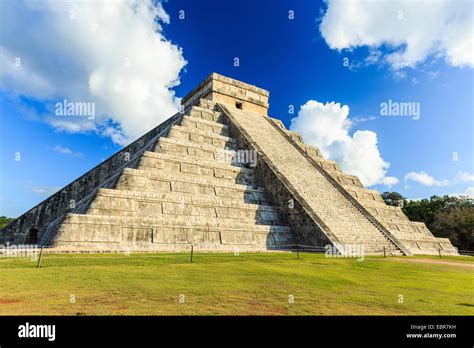 Mexico Ruins Chichen Itza Hi Res Stock Photography And Images Alamy