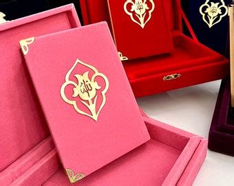 Pink Woman Velvet Quran Pink Cold Press Quran With Box Special Quran